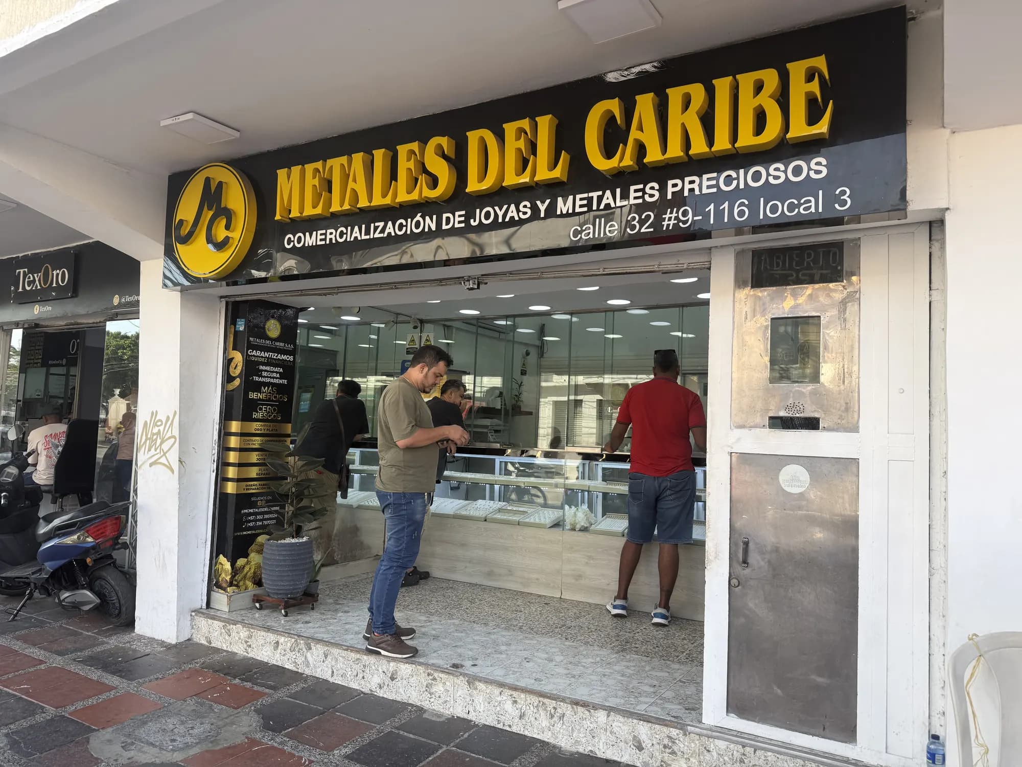 Fachada de MC Metales del Caribe en la Calle 32, Getsemaní