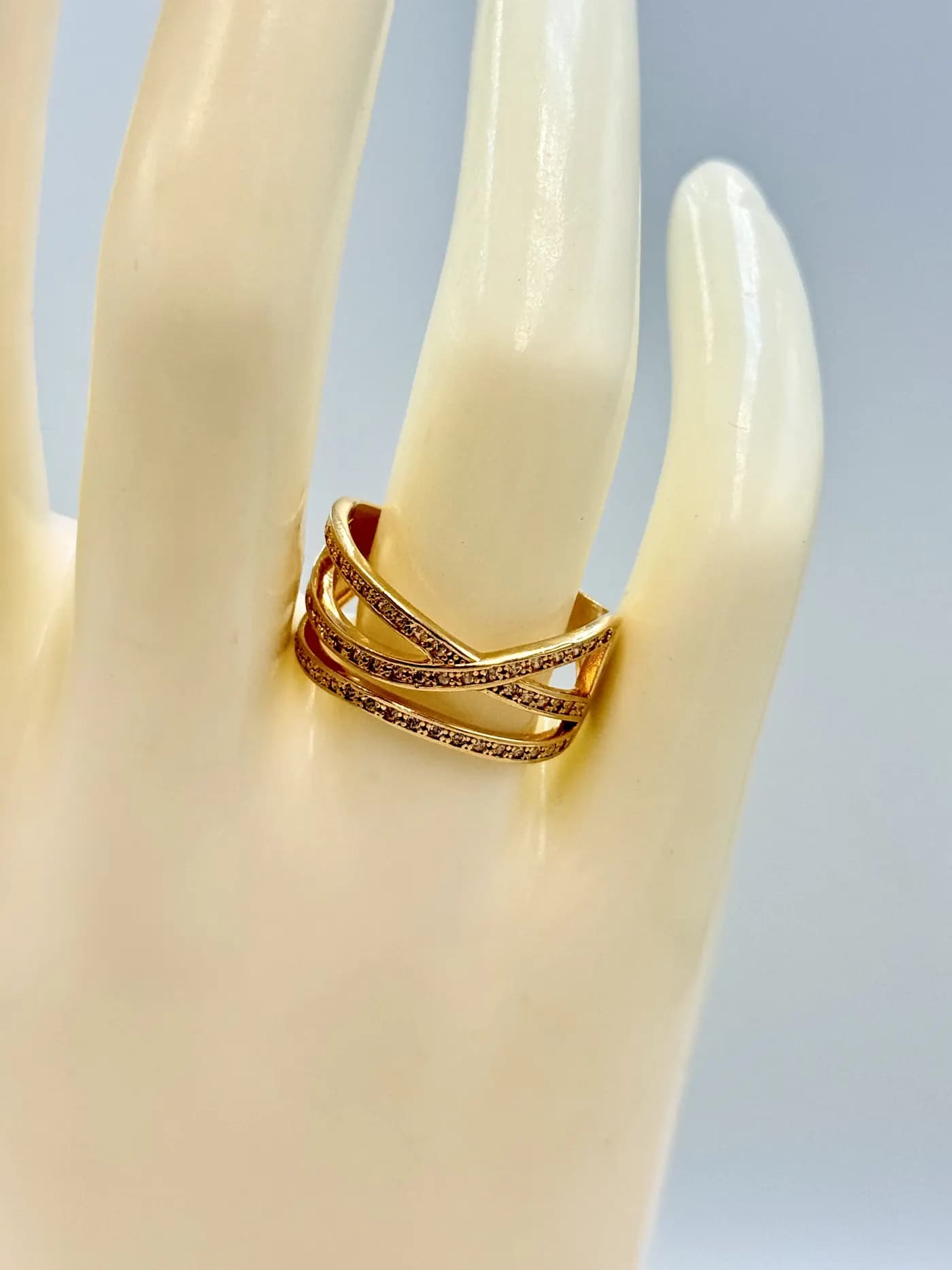 Anillos y argollas en oro 18K